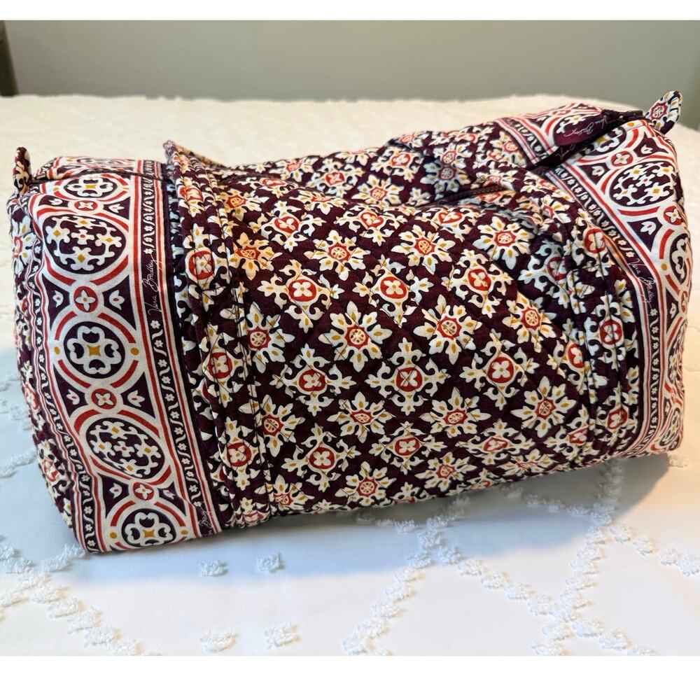 Vera Bradley Small Duffel – Resort Medallion